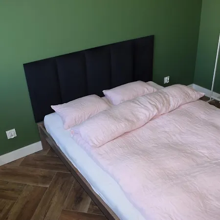 Apartament 3 Pokoje Balkon 50m2 Wyposazone Parking *