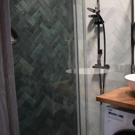 Apartament 3 Pokoje Balkon 50m2 Wyposazone Parking Breslau