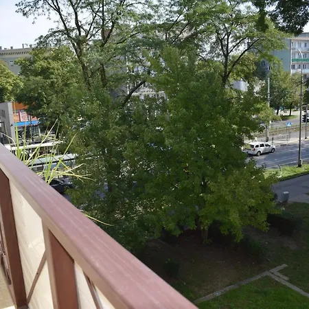 Apartament 3 Pokoje Balkon 50m2 Wyposazone Parking