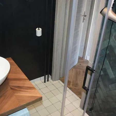 Apartament 3 Pokoje Balkon 50m2 Wyposazone Parking *